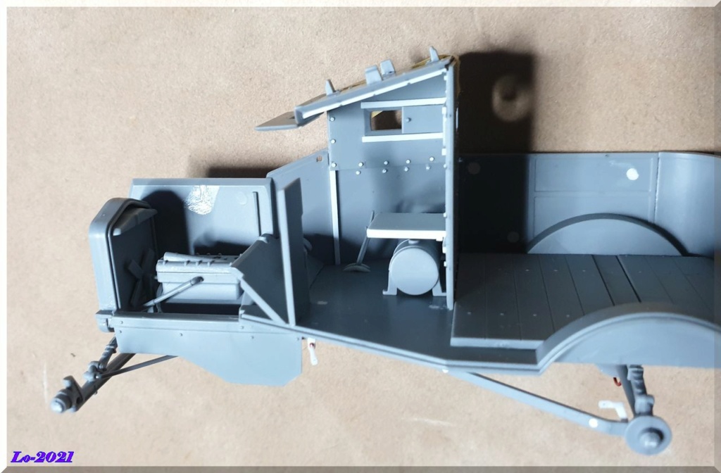 Model T RNAS Armoured car - ICM - 1/35ème - Page 2 Interi12