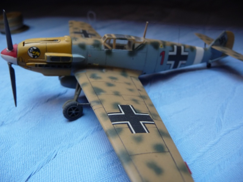 [HASEGAWA] Messerchmitt ME 109 E-4 Trop P1090110