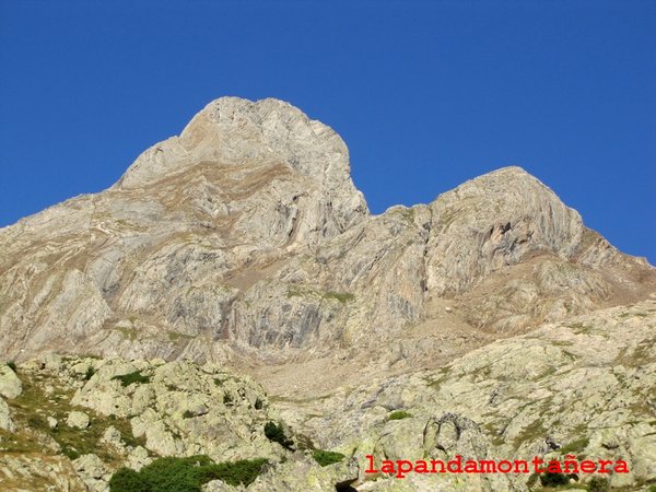 20120809 - PIRINEOS - GARMO NEGRO (3.051 m) A0612