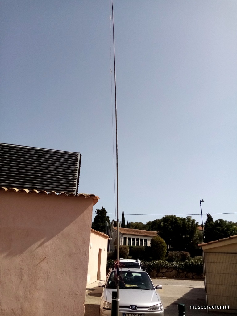 XVII Radio TSF à Roquefort-les-Pins (dpt. 06) 10173610