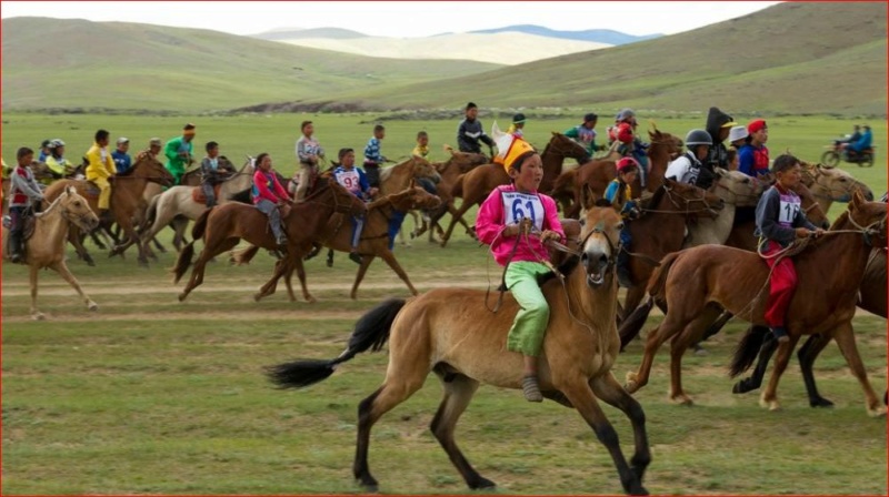 Mongolie course de chevaux. Nadaam signé Angé 1909 00027