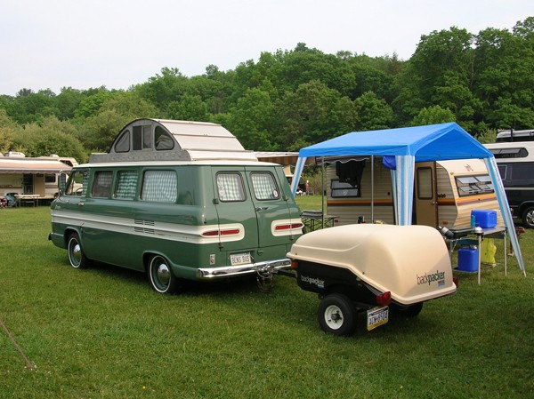 You tow what with your vintage van?!? Brier-13