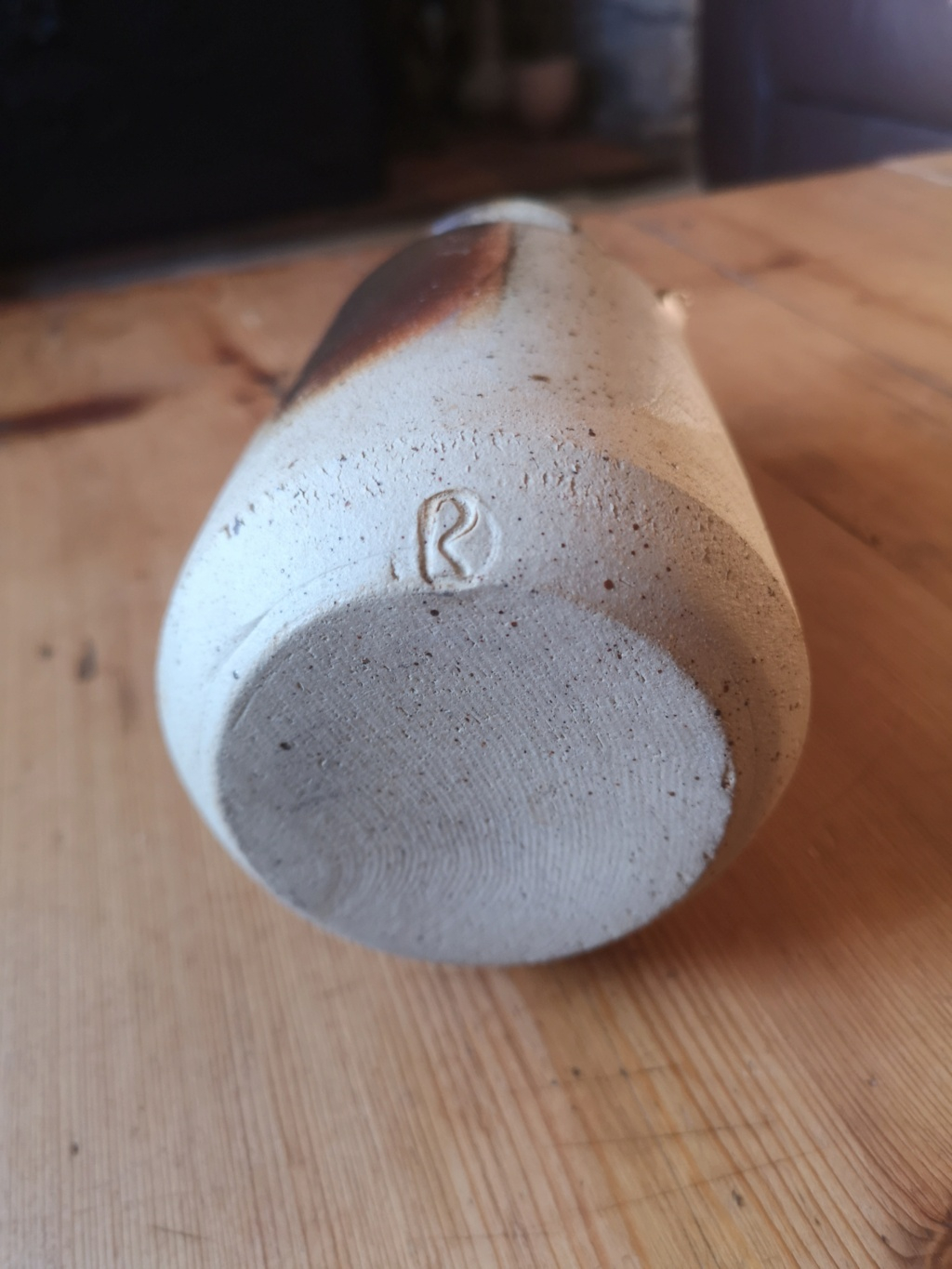 Stoneware lugged vase with R mark - Roger Leyshon?  Img_2208