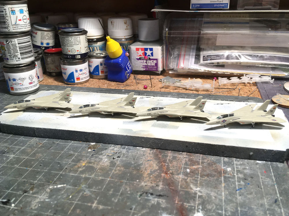 USS ENTERPRISE 1/350 UPGRADED! - Page 4 Enter104