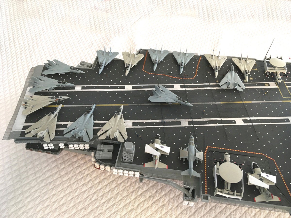 USS ENTERPRISE 1/350 UPGRADED! - Page 4 Enter112