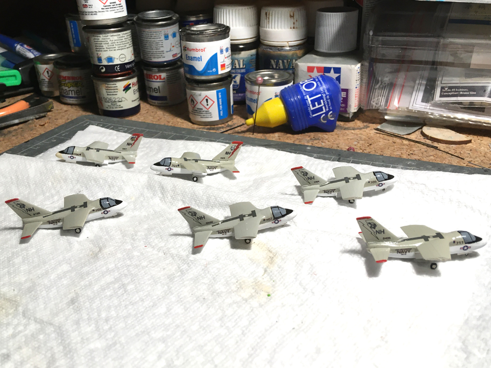 USS ENTERPRISE 1/350 UPGRADED! - Page 4 Enter115