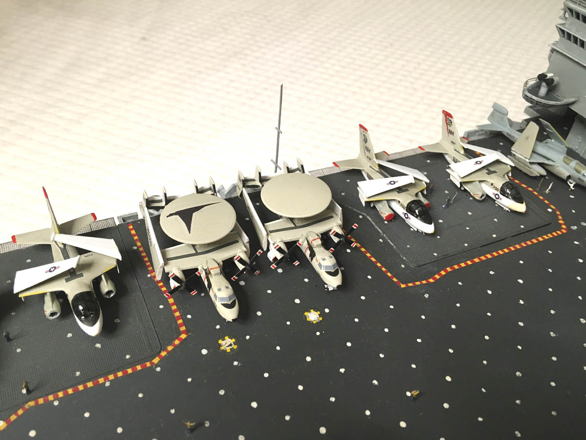USS ENTERPRISE 1/350 UPGRADED! - Page 4 Enter117