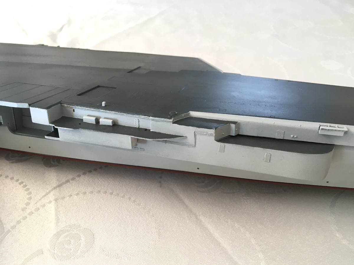 Porte-avions LIAONING 1/350 - Page 4 Liaon129