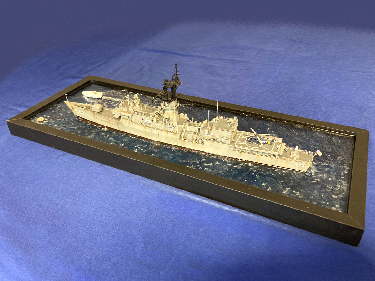 Dio : Frégate USS Paul classe KNOX [Orange Hobby 1/350°] de Dagornson Uss_pa85