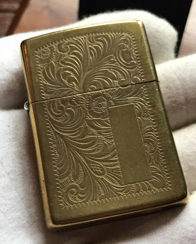 Zippo brass bizarre ou non ? Captur10