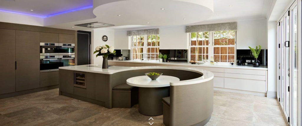 Bespoke C-Shaped Seating area in island Curved10