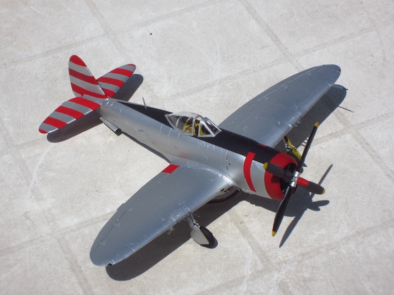 P-47D Thunderbolt de ACADEMY a 1/48: todo por la pintura, y las calcas. Img_1113