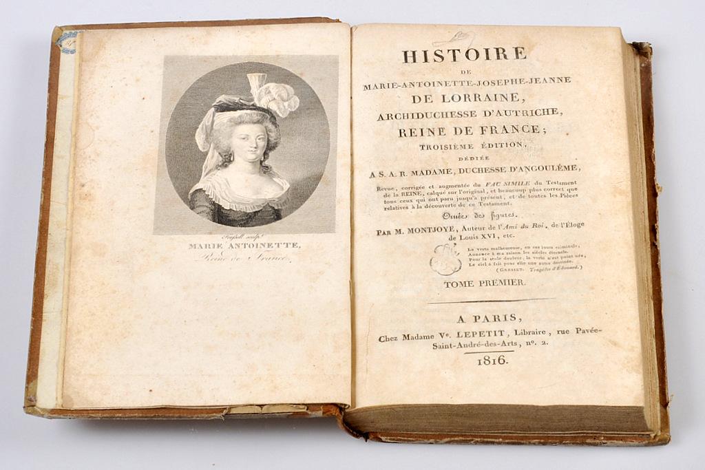 Collection : livres sur Marie-Antoinette, ses proches et la Révolution - Page 7 30624711