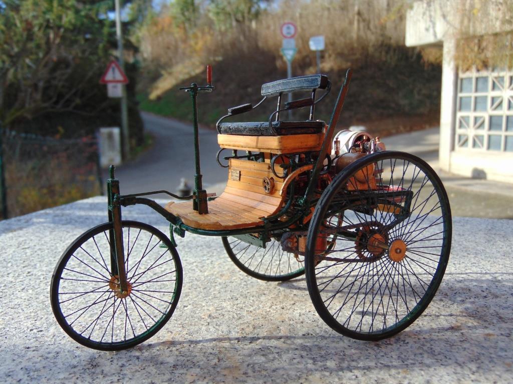 Benz - Patentwagen von 1886 , Eigenbau im M 1:16 Dsc04012