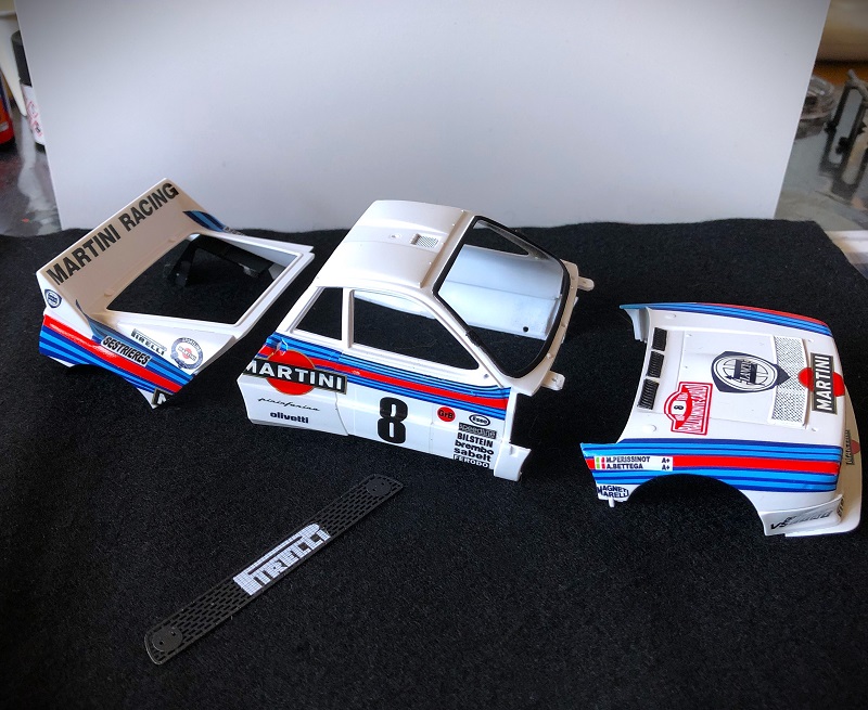 1/24 Lancia 037 Tamiya version Monte Carlo 1984 - Page 3 Pose_d15