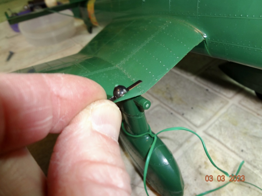 Stuka repair ; Glued siren propeller Dsc00714