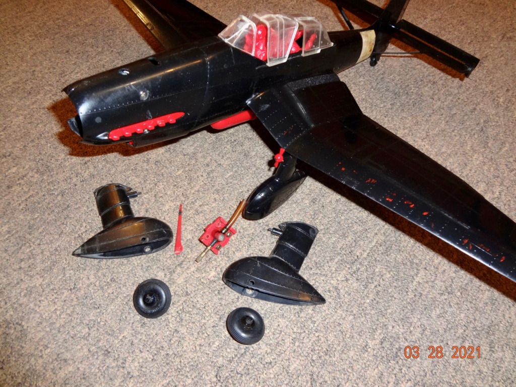 Update ;  Looking to buy 049 engine red back plate and gas tank for Stuka  Dsc08712