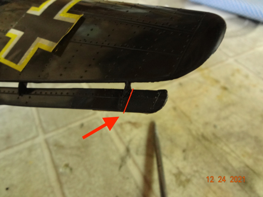 Stuka; broken flap repair Dsc09421