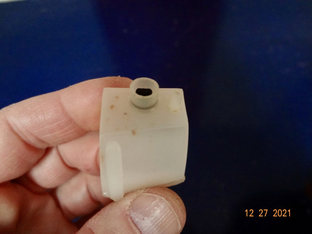 Wrong Stuka fuel tank ? Dsc09424