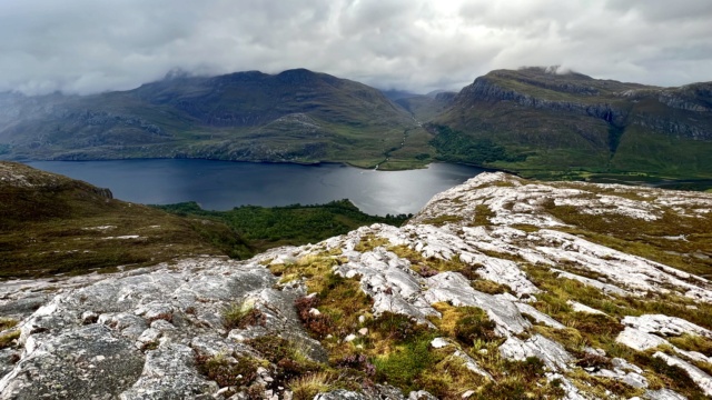   Fil parallèle au concours photo d'octobre 2023 : un paysage de lac  - Page 3 Loch_m10