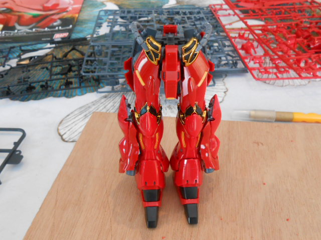 [BANDAI] GUNDAM RG SINANJU 1/144ème Réf  Dscn1563