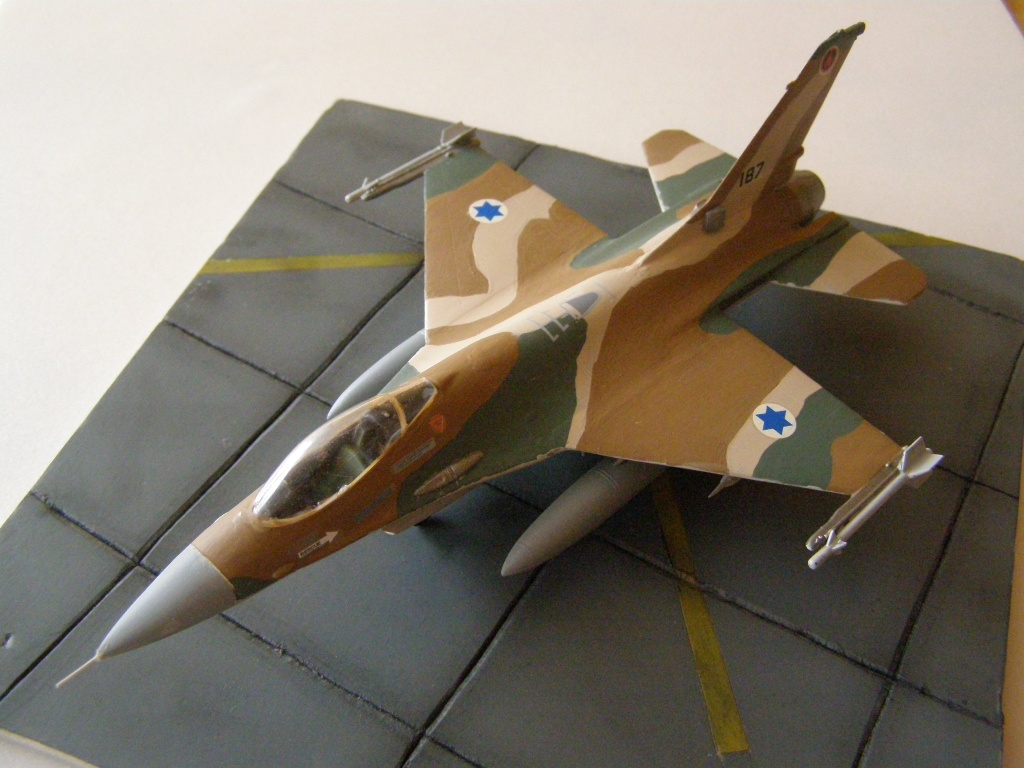 [?] 1/72 - General-Dynamics F-16A Fighting Falcon   Israelian Air Force P1208512