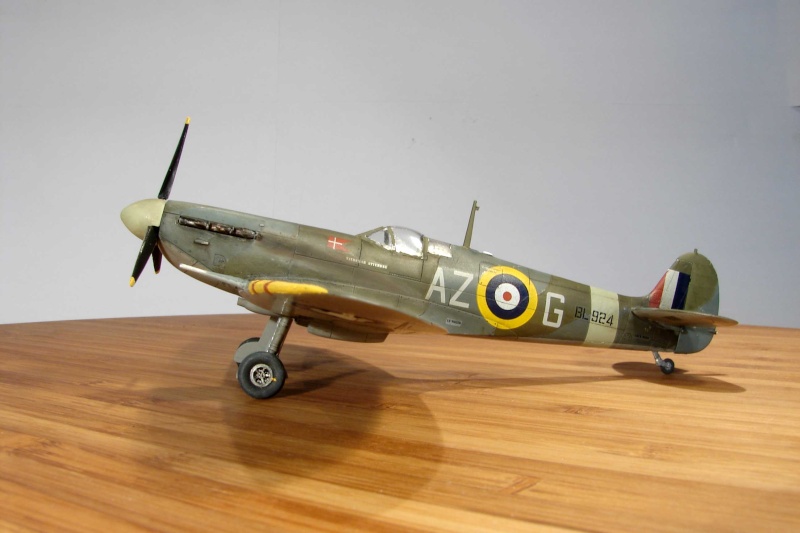 SPITFIRE Mk V - Revell - 1/72 0211