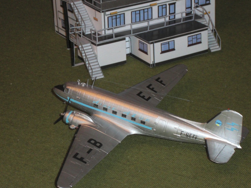 [1/72 ESCI] déco personnelle, DC 3 Aigle Azur. Cimg0913