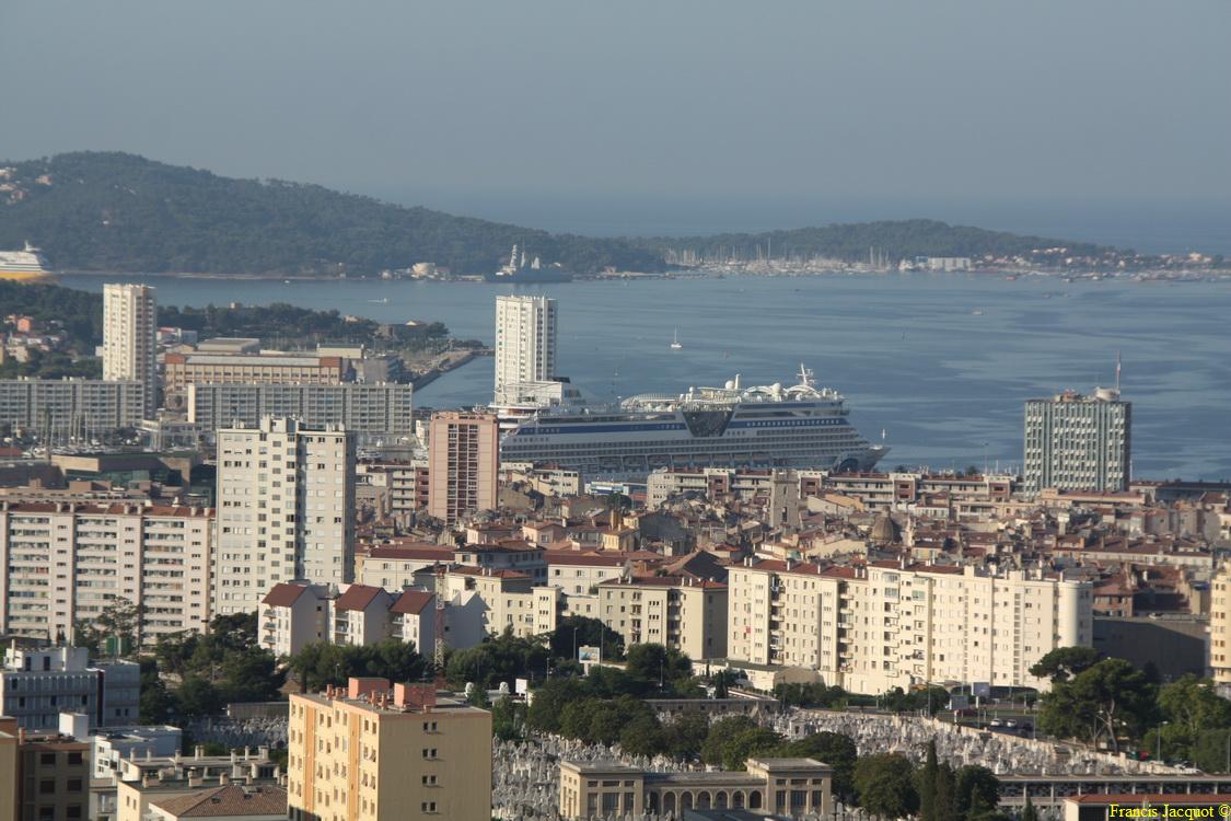 [Les Ports Militaires de Métropole] Visite de la rade de Toulon - Page 3 320