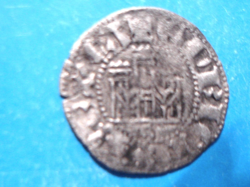 Dinero Noven  de Enrique II (Sevilla, 1369 - 1379 d.C) 410
