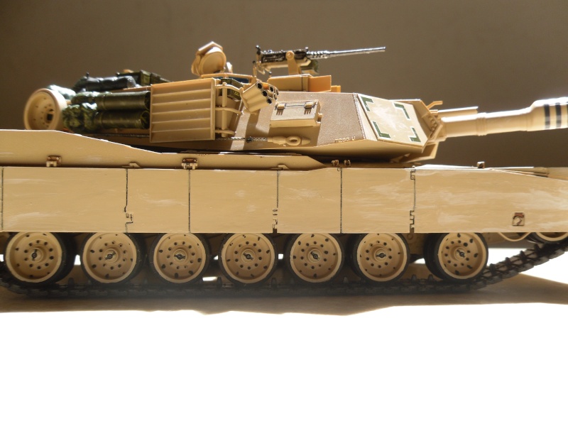 M1A2 Abrams -Photos finales ensoleillées 5/2/11  710
