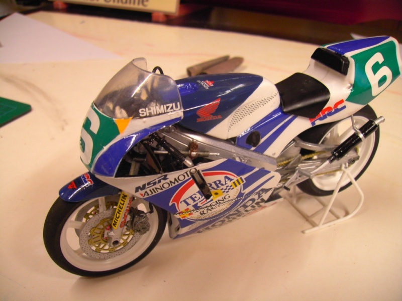 Honda NSR250 in 1:12 von Tamiya Galerie Pict3556