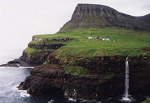 Les îles Féroé Ils_fe11