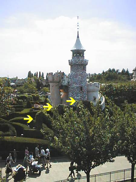 Alice's Curious Labyrinth [Fantasyland - 1992] Post410