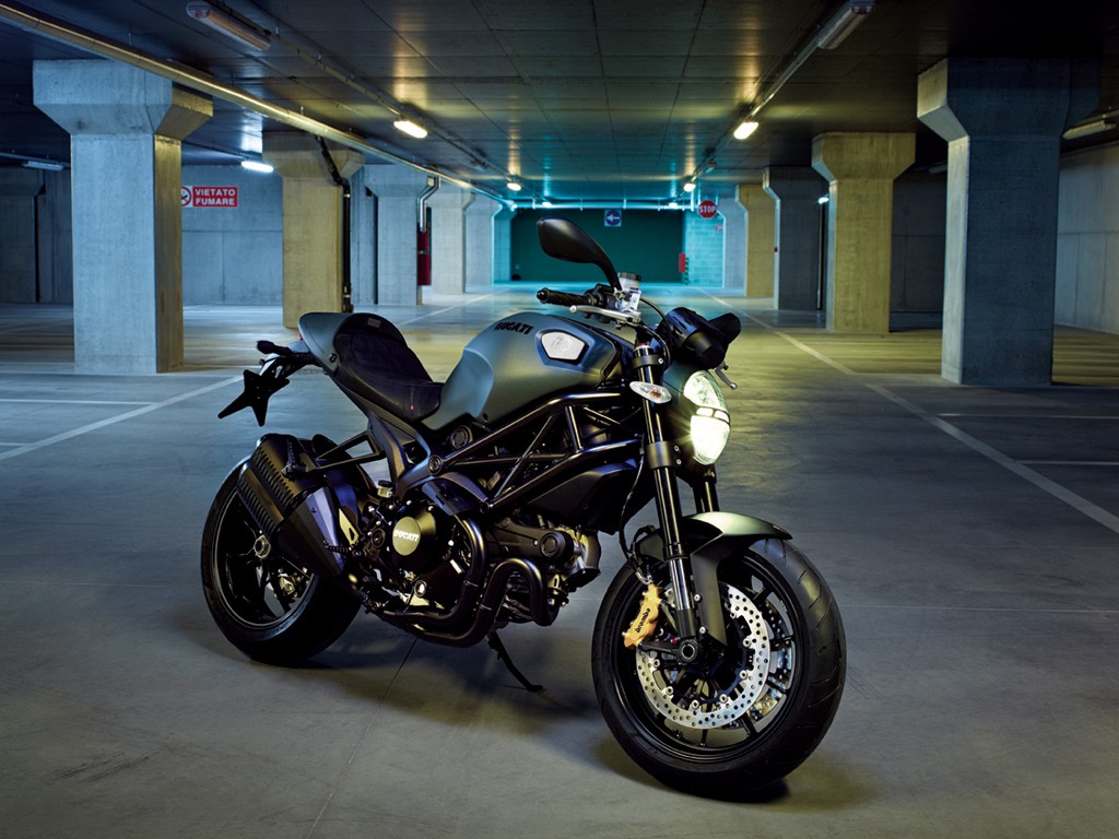 Ducati Monster Diesel Moto-d10