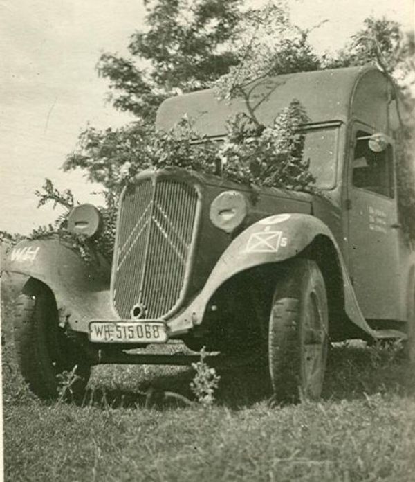 Photos de Citroën pendant la Seconde Guerre Mondiale - Page 5 C2rooo10