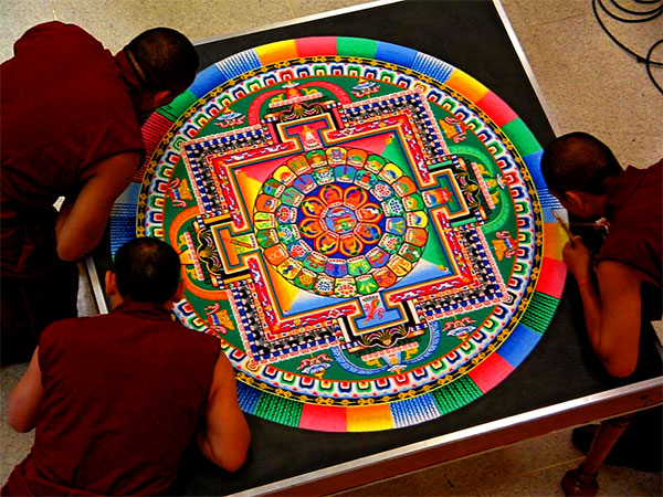 Art figuratif VS Art abstrait Tibeta10