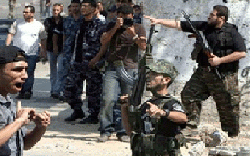 عصابات حماس الانقلابية تقتحم مسجد عسقلان التابع للجهاد الاسلامي فى مخيم الشاطئ 250x8516