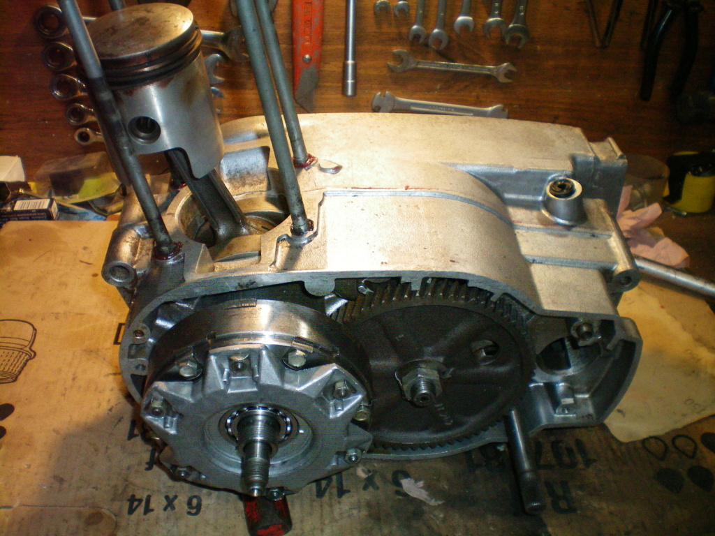 moteur - MONTAGE MOTEUR  250 ETZ 100_0124
