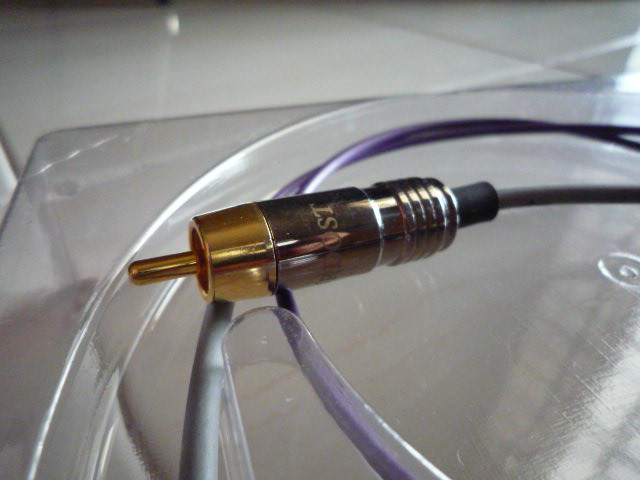 Nordost Moonglo 2 Digital interconnect (Used) SOLD P1020412