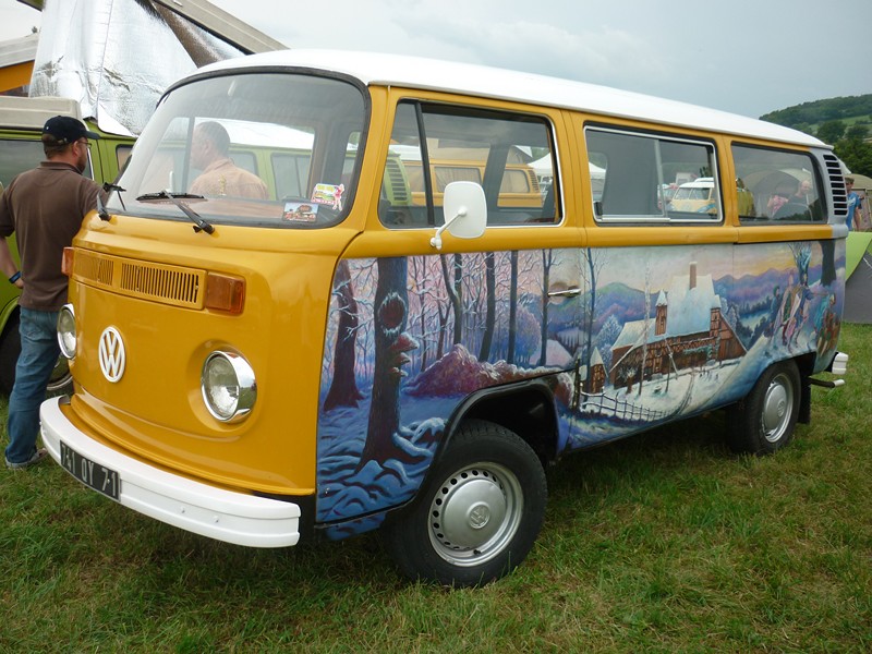 The French VW Bus Meeting - Fley 2012 2728__21