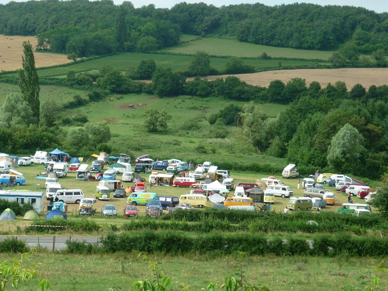 The French VW Bus Meeting - Fley 2012 - Page 2 2728__49