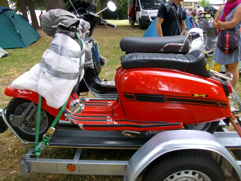 RALLYE DES GONES 2010 RASSEMBLEMENT DE SCOOTERS VINTAGE - Page 9 Imgp8312