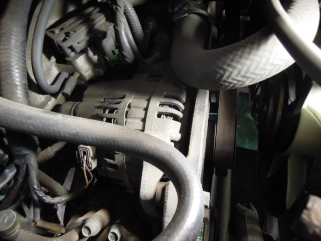 2000年威利1200引擎發電機更換、外皮帶更換 Dscn2213