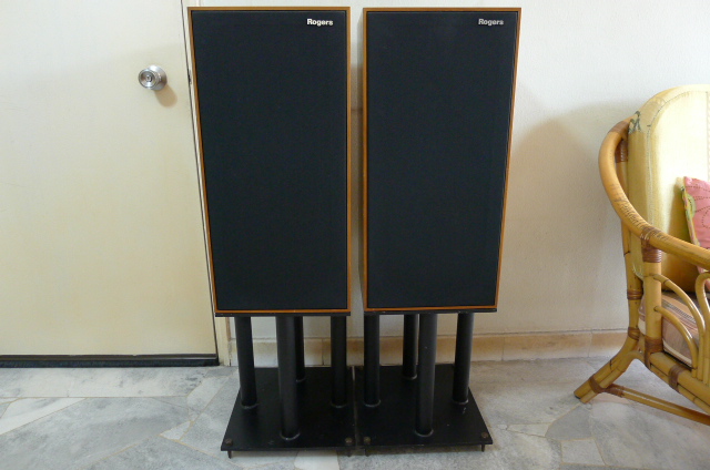 Rogers Studio 7 standmount speakers (sold) P1050326