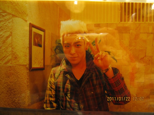 [Pics] Big Bang en el restaurante de YeolBong Bbycr-12