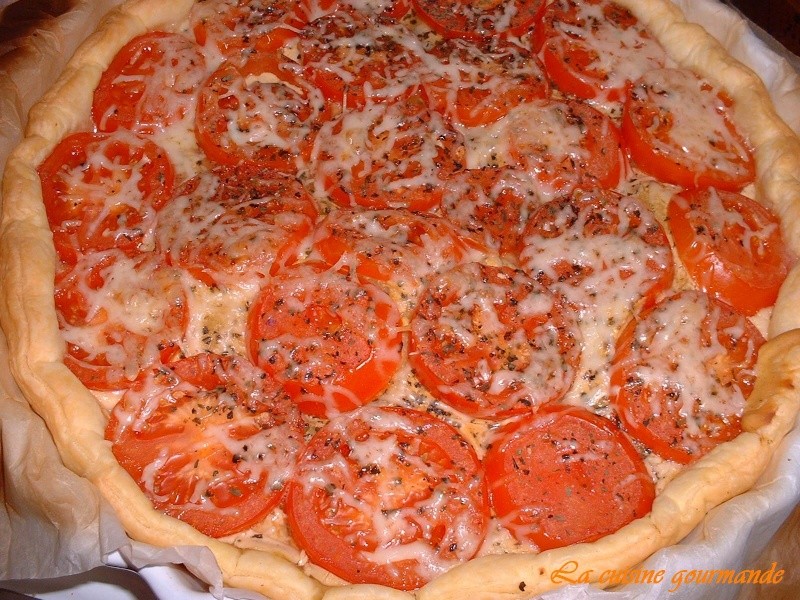 Tarte  à la tomates et aux herbes de provence Dscf0810