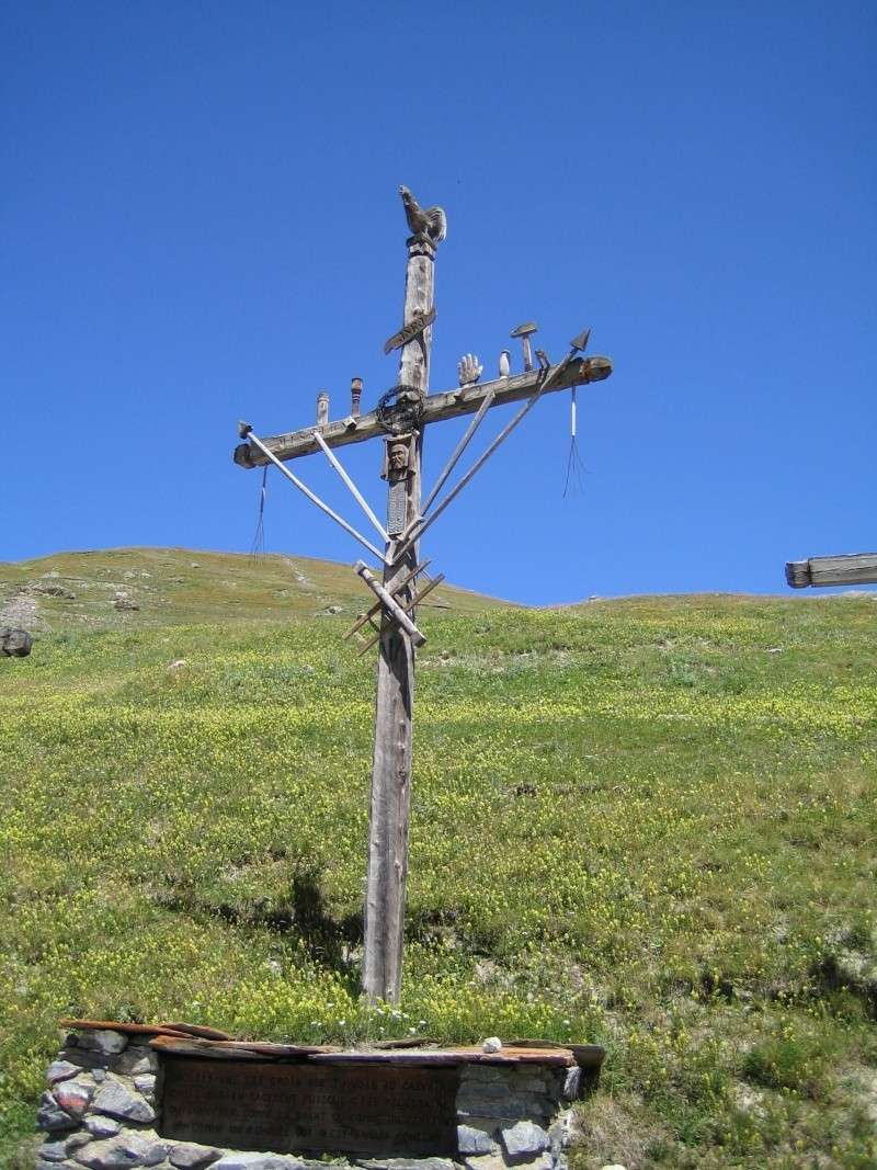 croix de mission à Saint-Véran Vacanc10