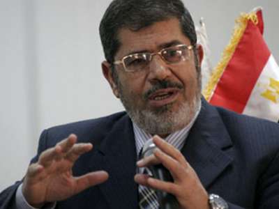 الرئيس المصري مرسي يدين ما حدث من اعتداء على حدود البلاد ويتوعد بالرد !!! 146