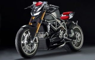 Ducati Diavel 2011 - Era "Oh my God    O_o" Ducati11